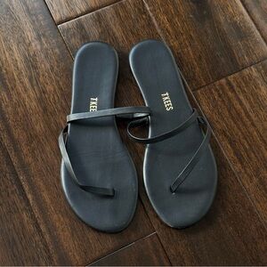SOLD — TKEES Women's Black Sandals